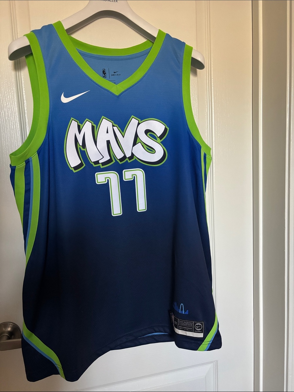 Nike Blue & Green Dallas Mavericks 'Mavs' #11 Jersey
